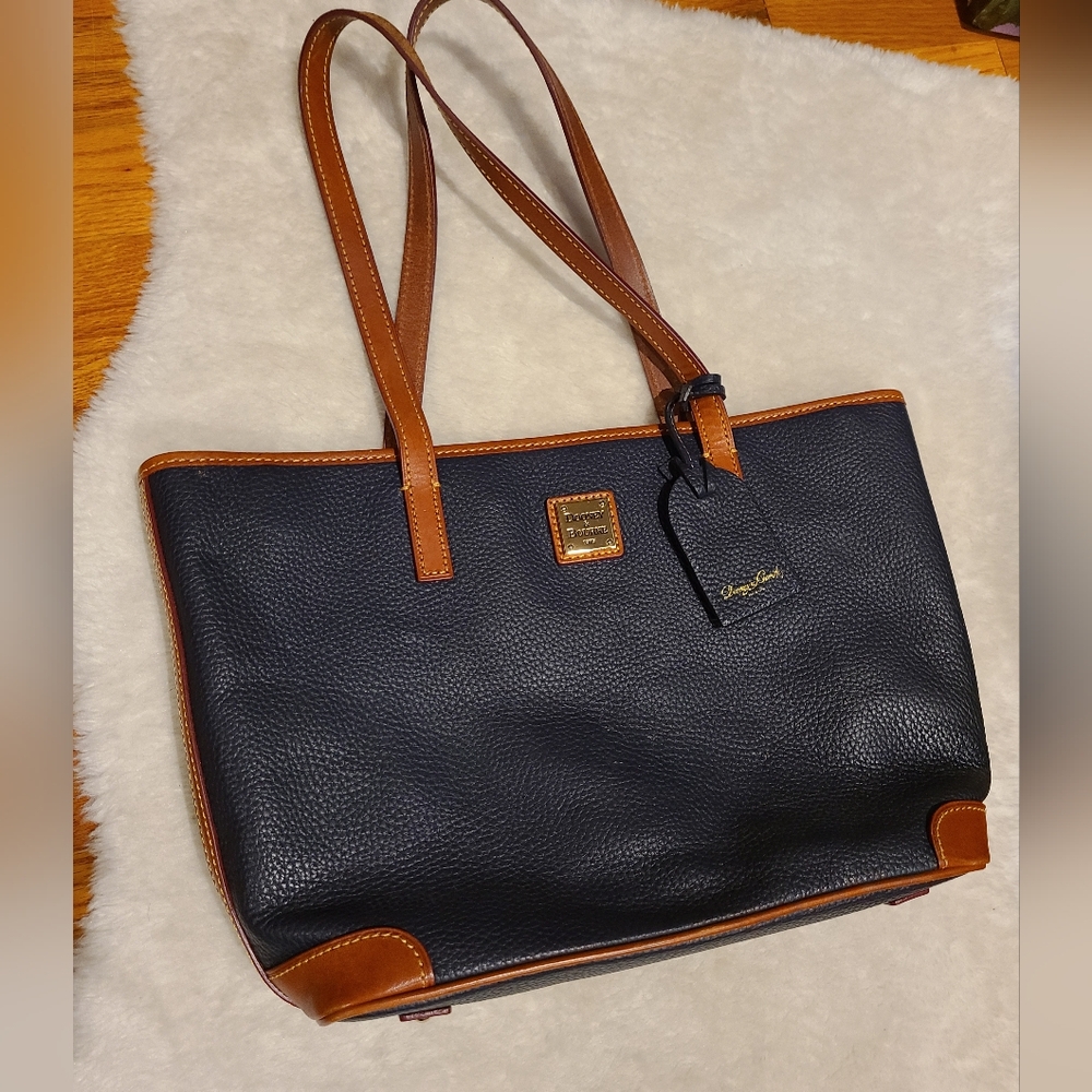 Dooney & Bourke Bag